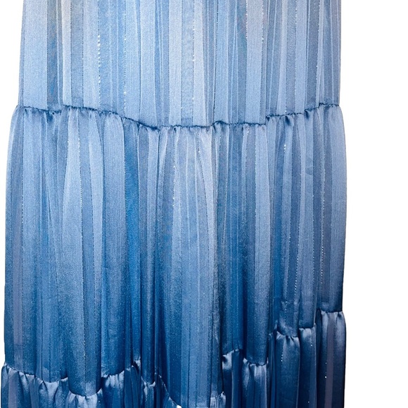 MAC DUGGAL tie neck halter tiered gown maxi dress light blue metallic formal 4 - Picture 7 of 14